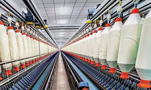 पावरलूम संघ ने मनमेड फाइबर पर GST घटाकर 5% करने की मांग पावरलूम संघ ने मनमेड फाइबर पर GST घटाकर 5% करने की मांग