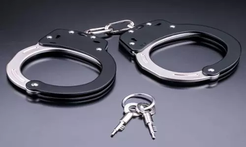 बहराइच में मुठभेड़, एक बदमाश घायल, तीन गिरफ्तार बहराइच में मुठभेड़, एक बदमाश घायल, तीन गिरफ्तार