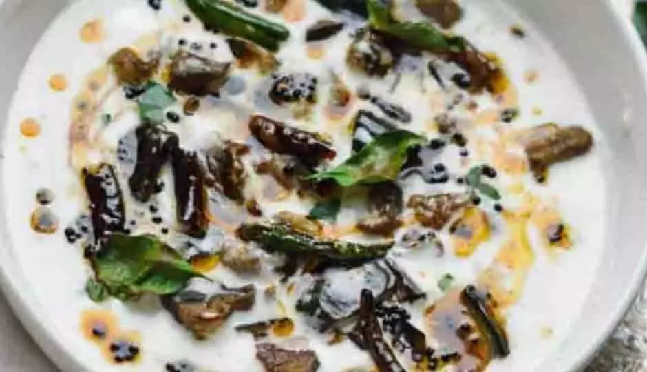 Brinjal Raita: इस नए व्यंजन को ट्राई करें Brinjal Raita: इस नए व्यंजन को ट्राई करें