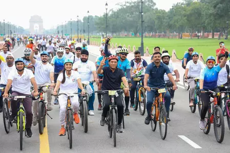 साइक्लिंग से फिटनेस और आत्मनिर्भरता का संदेश, देशभर में चला संडे ऑन साइकिल अभियान साइक्लिंग से फिटनेस और आत्मनिर्भरता का संदेश, देशभर में चला संडे ऑन साइकिल अभियान