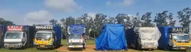गणेश विसर्जन के दौरान तेज आवाज वाले DJ पर बालासोर पुलिस की कार्रवाई, 20 वाहन जब्त गणेश विसर्जन के दौरान तेज आवाज वाले DJ पर बालासोर पुलिस की कार्रवाई, 20 वाहन जब्त