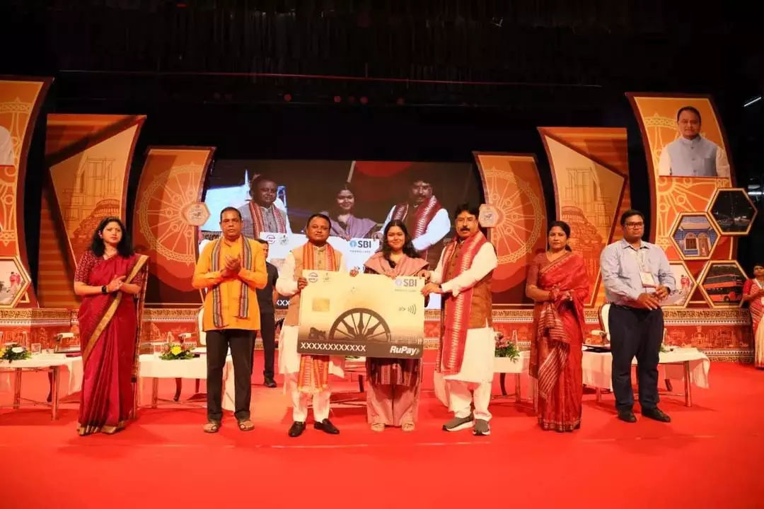 ओडिशा के मुख्यमंत्री ने यात्रियों की सुविधा के लिए CRUT की डिजिटल मोबिलिटी पहल की शुरुआत की ओडिशा के मुख्यमंत्री ने यात्रियों की सुविधा के लिए CRUT की डिजिटल मोबिलिटी पहल की शुरुआत की
