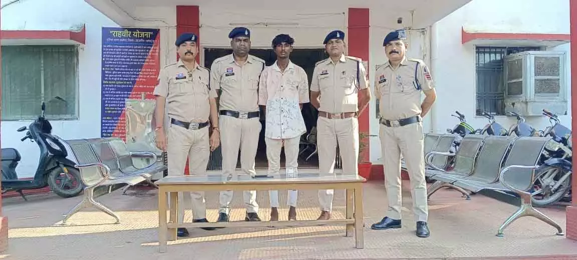 देर रात ट्रेलर चालक से मारपीट कर लूटपाट करने वाला बदमाश गिरफ्तार देर रात ट्रेलर चालक से मारपीट कर लूटपाट करने वाला बदमाश गिरफ्तार