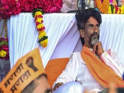 Jarange ने विरोध तेज़ किया: कल से, आरक्षण मिलने तक पानी नहीं Jarange ने विरोध तेज़ किया: कल से, आरक्षण मिलने तक पानी नहीं