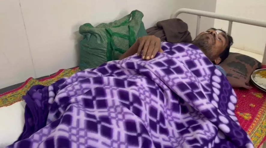 CG: हाथियों ने मचाया उत्पात, युवक पर किया जानलेवा हमला CG: हाथियों ने मचाया उत्पात, युवक पर किया जानलेवा हमला