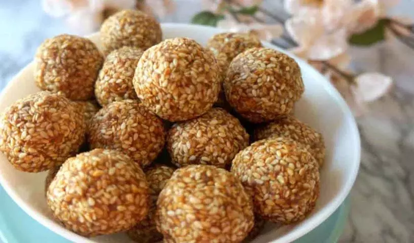 बस हर शाम इनमें से एक लड्डू खाओ.. बहुत फायदा होगा..! बस हर शाम इनमें से एक लड्डू खाओ.. बहुत फायदा होगा..!