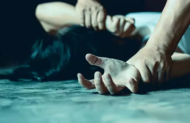 Prinsep घाट पर नाव में युवती से बलात्कार, युवक गिरफ्तार Prinsep घाट पर नाव में युवती से बलात्कार, युवक गिरफ्तार