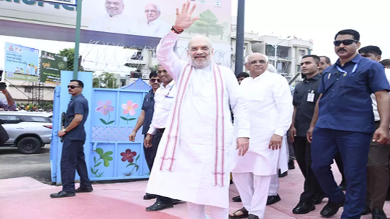 गृह मंत्री अमित शाह ने अहमदाबाद में नए स्वास्थ्य केंद्र का किया उद्घाटन गृह मंत्री अमित शाह ने अहमदाबाद में नए स्वास्थ्य केंद्र का किया उद्घाटन