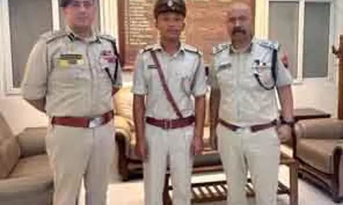 पुलिस विभाग ने ऑपरेशन सिंदूर में शहीद हुए BSF कांस्टेबल के भाई को दी नौकरी पुलिस विभाग ने ऑपरेशन सिंदूर में शहीद हुए BSF कांस्टेबल के भाई को दी नौकरी