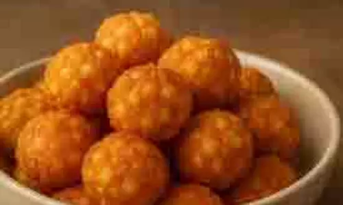 Sabudana Goli Bada Recipe: नाश्ते में बनाएं कुरकुरा साबूदाना गोली वड़ा Sabudana Goli Bada Recipe: नाश्ते में बनाएं कुरकुरा साबूदाना गोली वड़ा