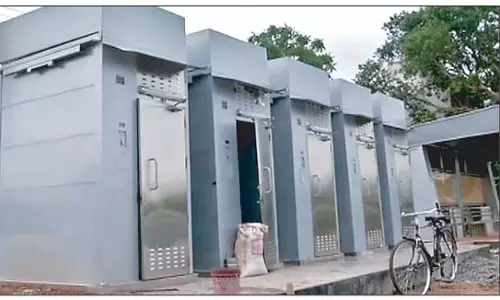 जनता तय करे...स्मार्ट कौन! सिटी या अधिकारी