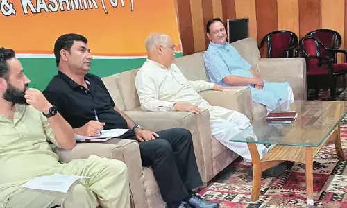 अशोक कौल ने भाजपा की संगठनात्मक बैठक की अध्यक्षता की अशोक कौल ने भाजपा की संगठनात्मक बैठक की अध्यक्षता की