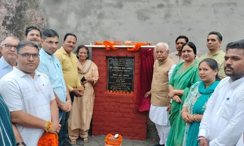 Yamunanagar के मेयर और विधायक ने 1.37 करोड़ रुपये की विकास परियोजनाओं का शिलान्यास किया Yamunanagar के मेयर और विधायक ने 1.37 करोड़ रुपये की विकास परियोजनाओं का शिलान्यास किया