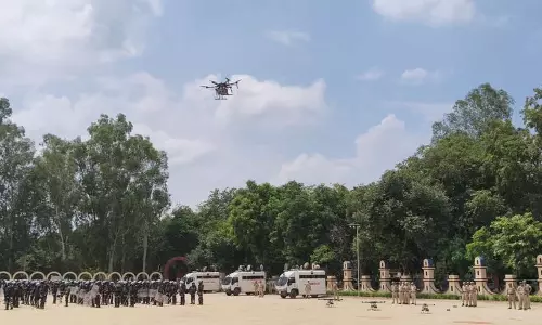 Haryana पुलिस बड़े पैमाने पर विरोध प्रदर्शनों को नियंत्रित करने के लिए ड्रोन तैनात करेगी Haryana पुलिस बड़े पैमाने पर विरोध प्रदर्शनों को नियंत्रित करने के लिए ड्रोन तैनात करेगी