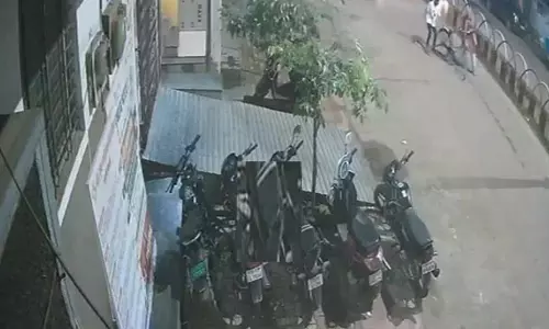 नशेड़ियों ने बुजुर्ग को पीटा, शराब पीने मांग रहे थे पैसे