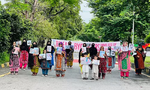 Baloch परिवारों का विरोध प्रदर्शन 46वें दिन भी जारी, नेताओं की रिहाई की मांग