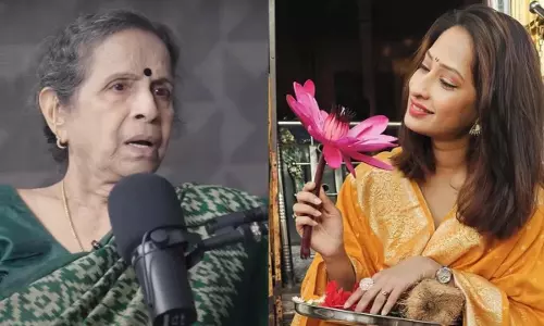 Priya Marathe के आकस्मिक निधन के बाद उषा नाडकर्णी टूट गईं Priya Marathe के आकस्मिक निधन के बाद उषा नाडकर्णी टूट गईं