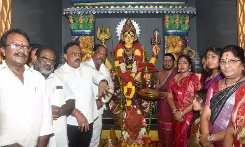 Andhra : गृह मंत्री अनिता ने अनाकापल्ले में नुकलाम्मा की अपनी मन्नत पूरी की