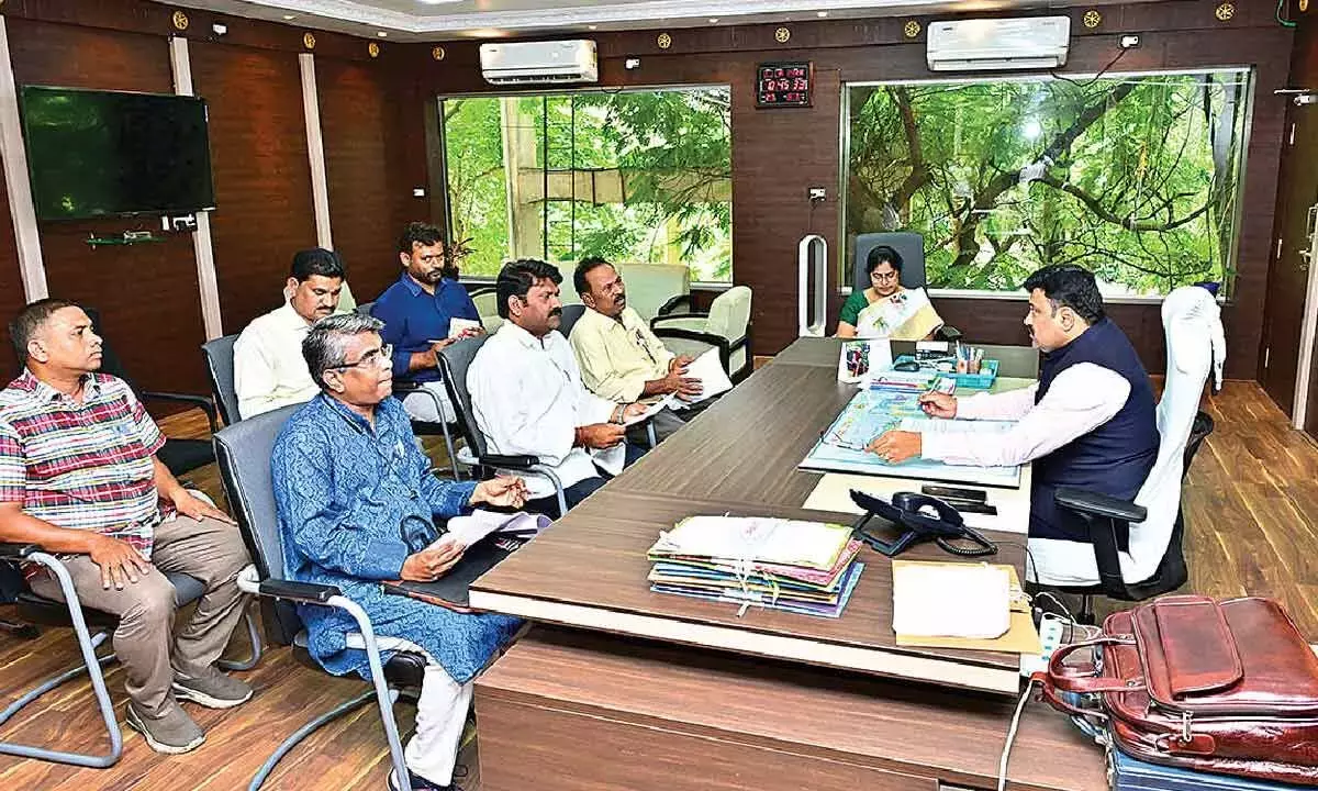Andhra: राजनीतिक दलों से बूथ स्तर पर शीघ्र एजेंट नियुक्त करने का आग्रह