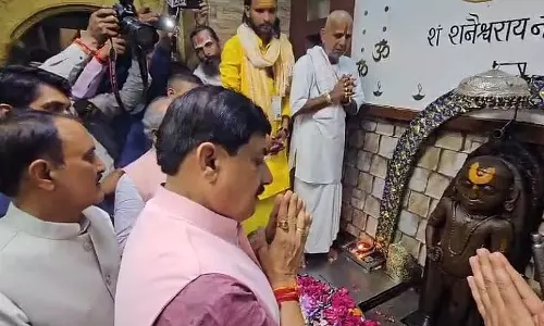 MP : मुख्यमंत्री ने मुरैना में त्रेता युग के शनि मंदिर का दौरा किया