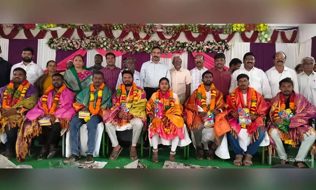 IG AK रवि कृष्णा के मार्गदर्शन से कप्पात्राल्ला से आठ शिक्षक चयनित