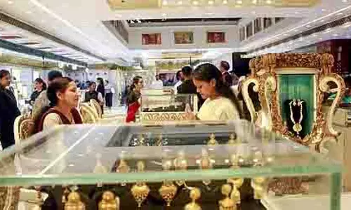 इस हफ्ते सोना 3,000 रुपये से अधिक चढ़ा, चांदी 1.17 लाख रुपये के पार