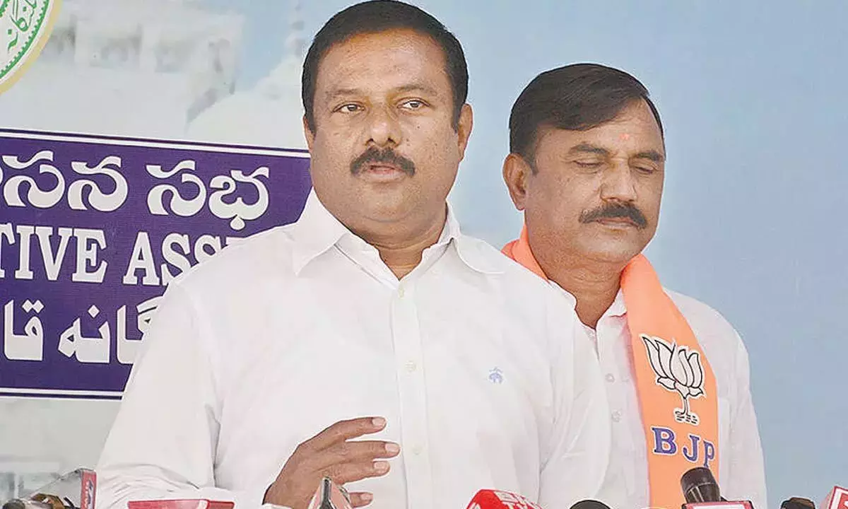 BJP MLA ने विधानसभा सत्र छोटा होने पर सरकार की आलोचना की BJP MLA ने विधानसभा सत्र छोटा होने पर सरकार की आलोचना की