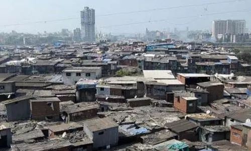 Dharavi में कोई खुली जगह नहीं है, कहां खेलें?