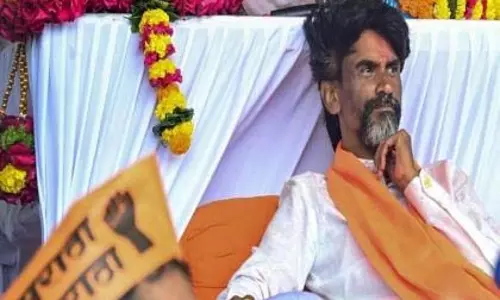 Jarange ने विरोध तेज़ किया: कल से, आरक्षण मिलने तक पानी नहीं Jarange ने विरोध तेज़ किया: कल से, आरक्षण मिलने तक पानी नहीं