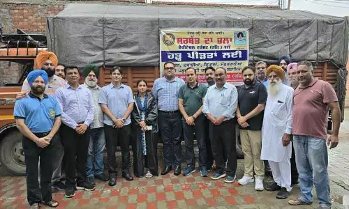 Amritsar के स्वयंसेवी समूह बाढ़ पीड़ितों की सहायता के लिए एकजुट हुए Amritsar के स्वयंसेवी समूह बाढ़ पीड़ितों की सहायता के लिए एकजुट हुए