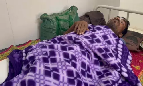 CG: हाथियों ने मचाया उत्पात, युवक पर किया जानलेवा हमला CG: हाथियों ने मचाया उत्पात, युवक पर किया जानलेवा हमला