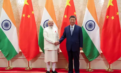 PM मोदी और शी जिनपिंग की मुलाक़ात, सीमा विवाद और आतंकवाद पर हुई चर्चा PM मोदी और शी जिनपिंग की मुलाक़ात, सीमा विवाद और आतंकवाद पर हुई चर्चा