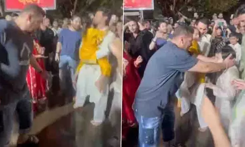 Salman Khan और परिवार ने गणपति बप्पा को दी भावुक विदाई