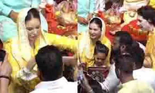 Sunny Leone: परिवार संग गणपति बप्पा को किया नमन Sunny Leone: परिवार संग गणपति बप्पा को किया नमन