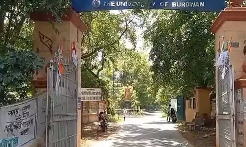 वित्तीय धोखाधड़ी मामले में भक्त से पूछताछ के बाद जासूसों ने सोना बरामद किया वित्तीय धोखाधड़ी मामले में भक्त से पूछताछ के बाद जासूसों ने सोना बरामद किया