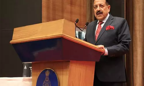 सेवाओं में प्रवेश करने वाले युवा सिविल सेवक भारत के 2047 के दृष्टिकोण के निर्माता हैं: Jitendra Singh सेवाओं में प्रवेश करने वाले युवा सिविल सेवक भारत के 2047 के दृष्टिकोण के निर्माता हैं: Jitendra Singh