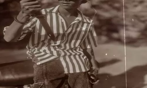 रायपुर में गुंडों की बढ़ती दबंगई, चाकू लहराकर बनाई रील