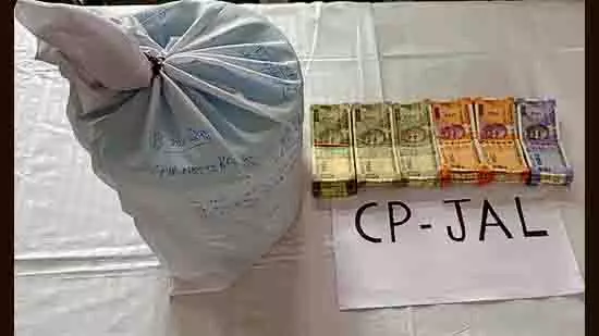 Jalandhar में 3.5 किलो हेरोइन सहित व्यक्ति गिरफ्तार Jalandhar में 3.5 किलो हेरोइन सहित व्यक्ति गिरफ्तार