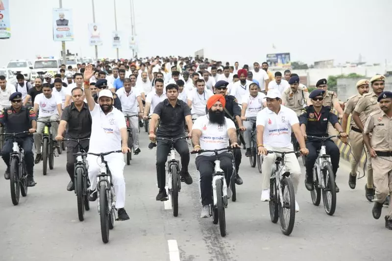 Haryana के मुख्यमंत्री नायब सैनी ने खिलाड़ियों से 2036 ओलंपिक में अधिकतम पदक जीतने का आह्वान किया Haryana के मुख्यमंत्री नायब सैनी ने खिलाड़ियों से 2036 ओलंपिक में अधिकतम पदक जीतने का आह्वान किया