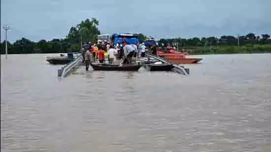 Punjab: दशकों की सबसे भीषण बाढ़ में 29 लोगों की मौत, तीन लापता Punjab: दशकों की सबसे भीषण बाढ़ में 29 लोगों की मौत, तीन लापता