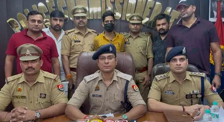 वाहन चोर गिरोह का भंडाफोड़, 18 चोरी की मोटरसाइकिल और ऑटो बरामद वाहन चोर गिरोह का भंडाफोड़, 18 चोरी की मोटरसाइकिल और ऑटो बरामद