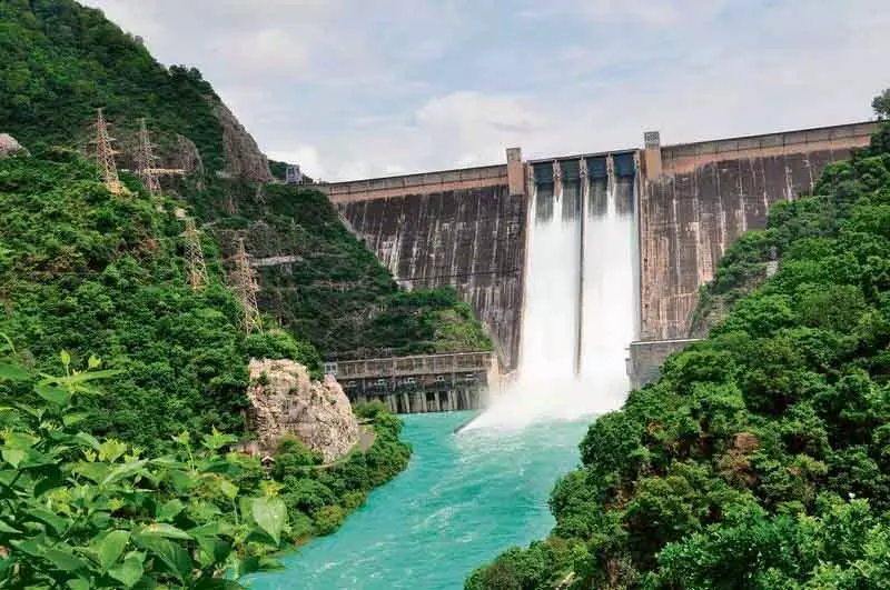 Bhakra, नांगल बांधों की सुरक्षा का जिम्मा आज सीआईएसएफ को सौंपा गया Bhakra, नांगल बांधों की सुरक्षा का जिम्मा आज सीआईएसएफ को सौंपा गया
