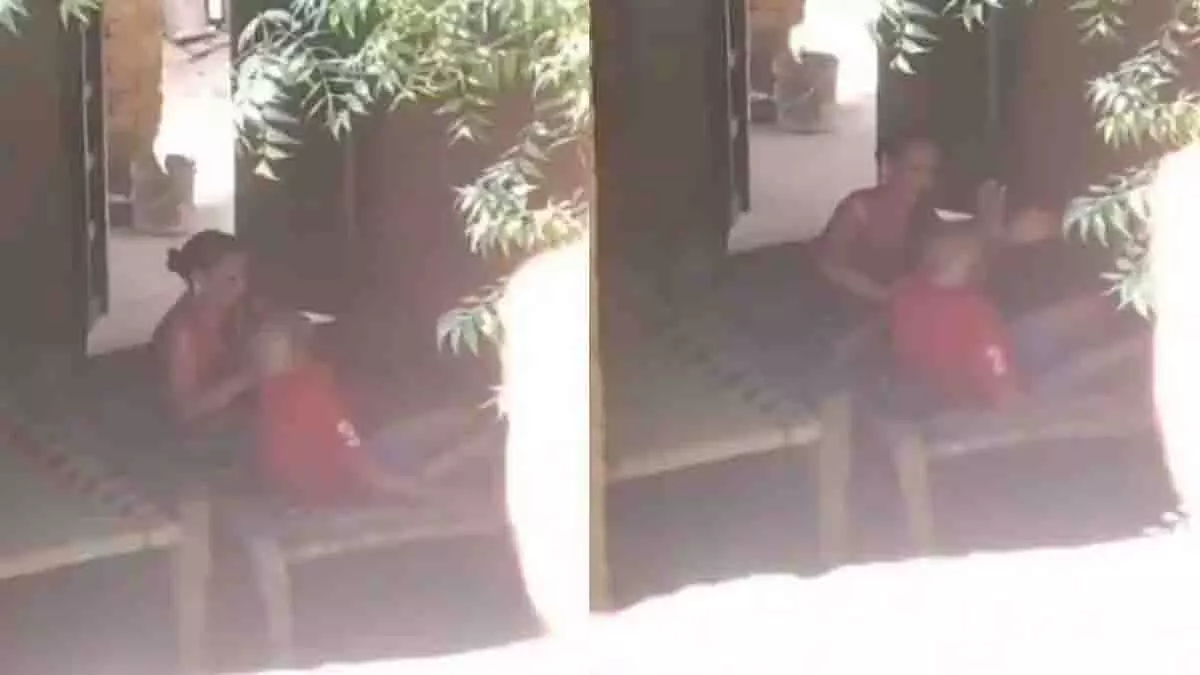 Pratapgarh: महिला ने 87 वर्षीय चाचा ससुर की की पिटाई Pratapgarh: महिला ने 87 वर्षीय चाचा ससुर की की पिटाई