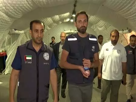 WHO प्रतिनिधिमंडल ने गाजा में UAE फील्ड हॉस्पिटल का किया दौरा WHO प्रतिनिधिमंडल ने गाजा में UAE फील्ड हॉस्पिटल का किया दौरा