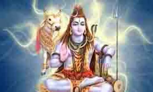 Somwar Ke Upay: सोमवार के दिन जरूर करें यह एक उपाय, भगवान शिव की कृपा से बनेंगे सभी काम Somwar Ke Upay: सोमवार के दिन जरूर करें यह एक उपाय, भगवान शिव की कृपा से बनेंगे सभी काम