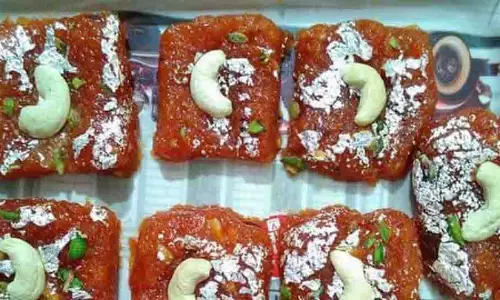 omato Barfi : इस मिठाई से त्योहार बनाएं यादगार omato Barfi : इस मिठाई से त्योहार बनाएं यादगार