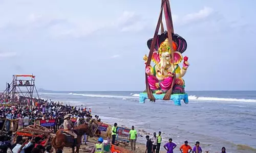 Chennai में 2,000 गणेश प्रतिमाएं समुद्र में विसर्जित की गईं
