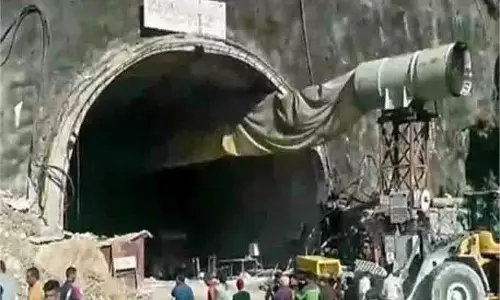 Uttarakhand: एनएचपीसी के पावर हाउस की सुरंग में फंसे 19 कार्मिक Uttarakhand: एनएचपीसी के पावर हाउस की सुरंग में फंसे 19 कार्मिक