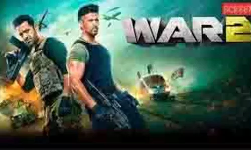 War 2 Box Office Record: वर्ल्डवाइड ‘वॉर 2’ ने बनाया बड़ा रिकॉर्ड War 2 Box Office Record: वर्ल्डवाइड ‘वॉर 2’ ने बनाया बड़ा रिकॉर्ड