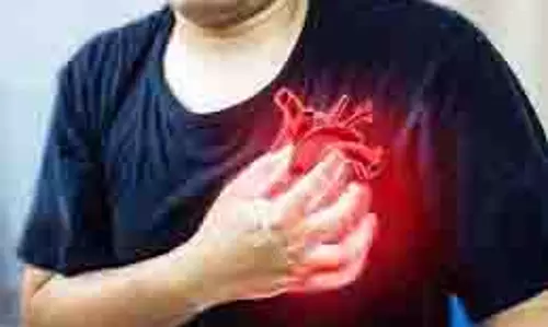 Heart Attack Warning Signs: हार्ट अटैक से पहले शरीर जरूर देता है ये संकेत
